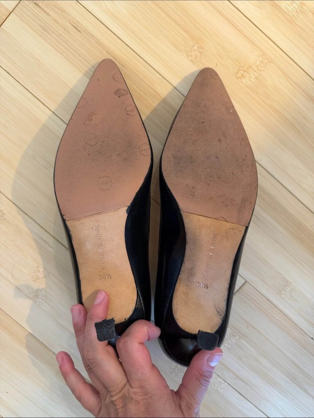 Manolo Blahnik classic black